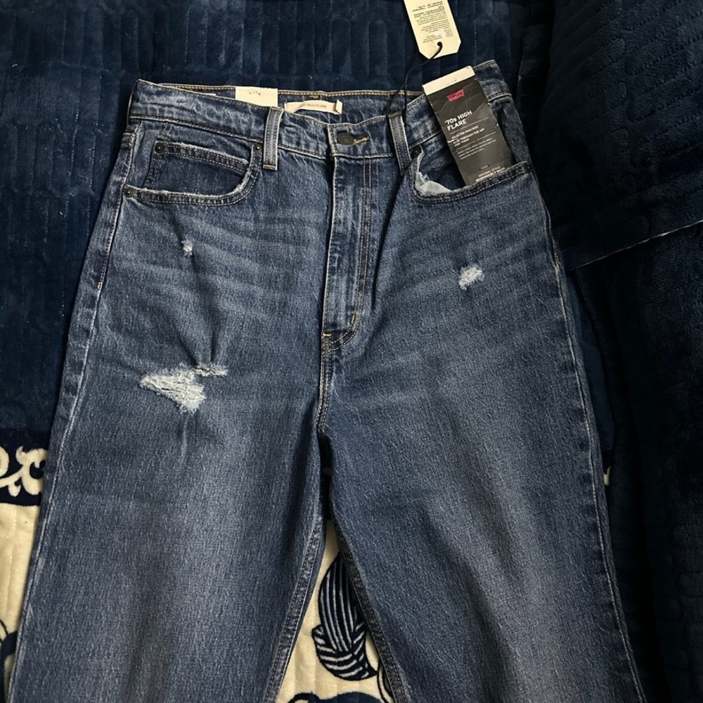 NWT Levi’s 70s High Flare Women’s Jeans